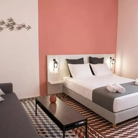 Elegant Apartment In The Heart Of Heraklion Exterior photo